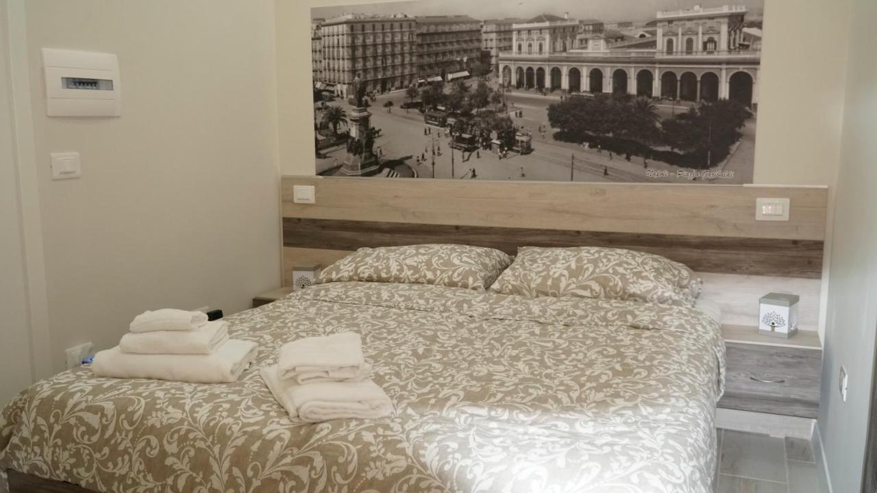 Donna Vicenza Bed & Breakfast Neapel Exterior foto