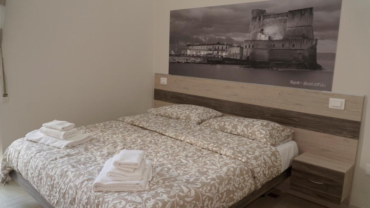 Donna Vicenza Bed & Breakfast Neapel Exterior foto