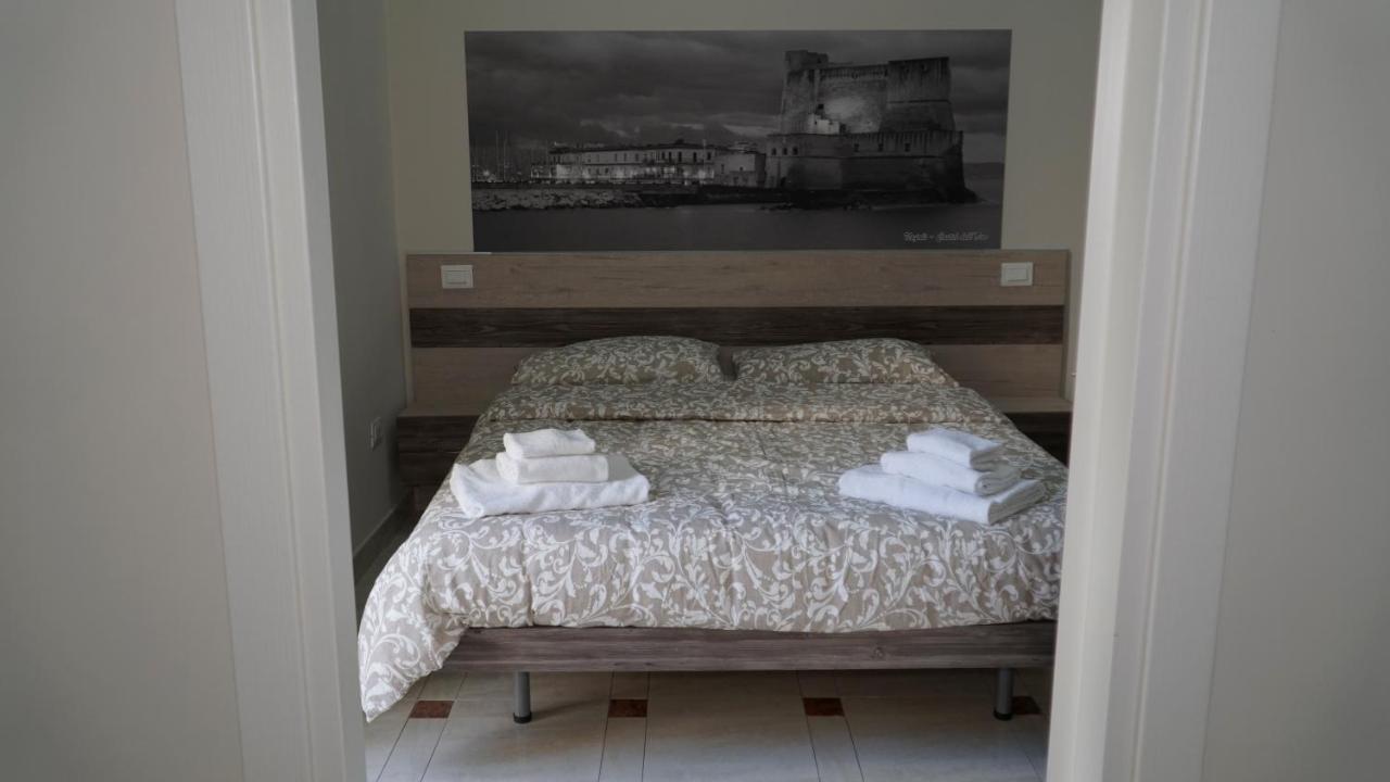 Donna Vicenza Bed & Breakfast Neapel Exterior foto
