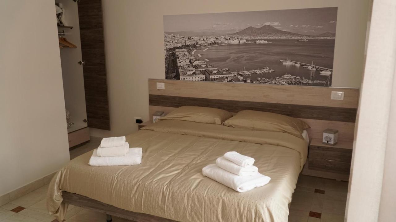 Donna Vicenza Bed & Breakfast Neapel Exterior foto